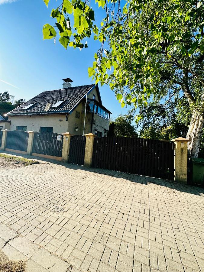 Villa Svetes House - Garden & Bbq & Parking Liepāja Exterior foto